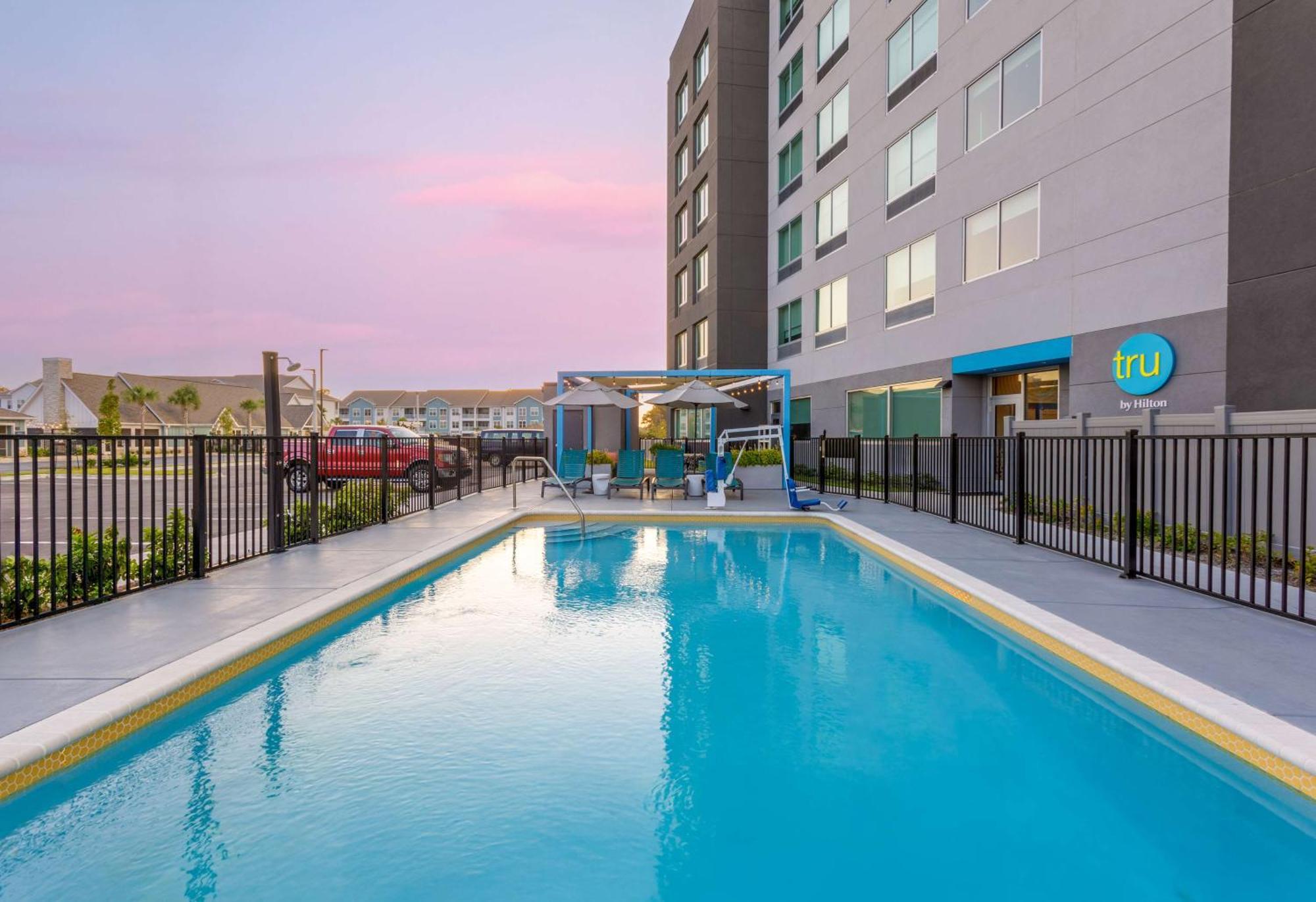 Tru By Hilton Panama City Beach Upper Grand Lagoon Exterior photo